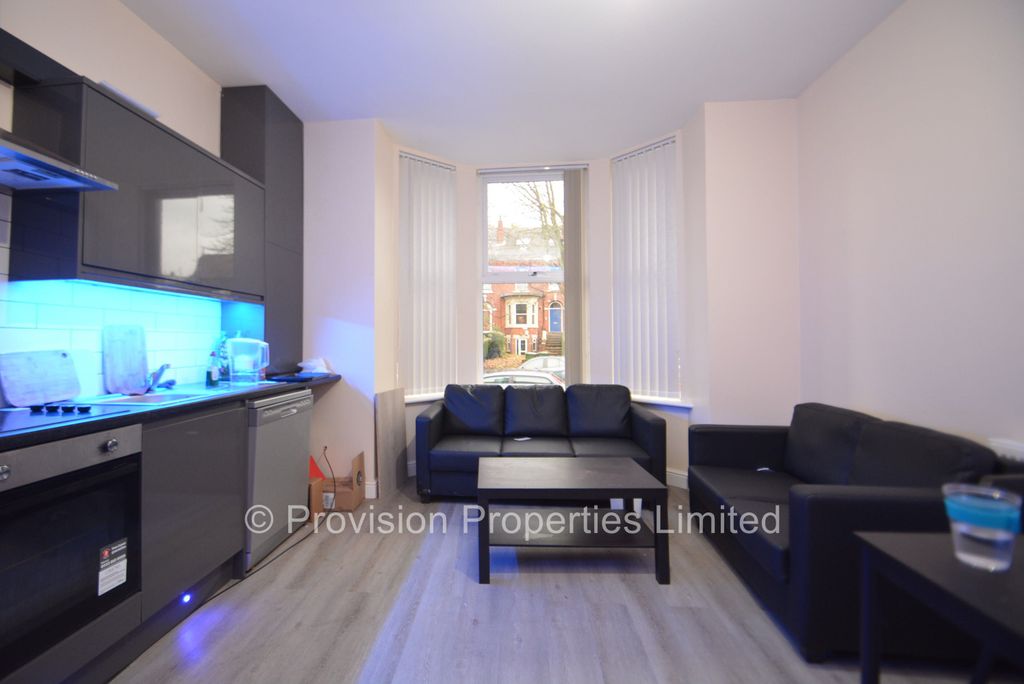 Property photo 3 of 9 Photo