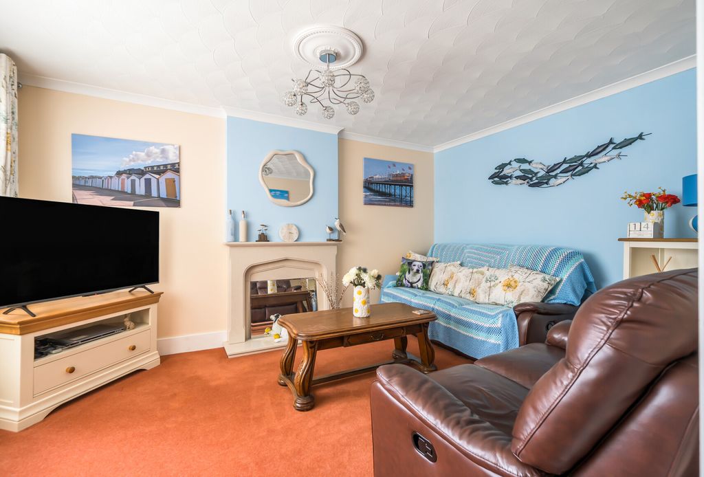 Property photo 3 of 13 Picture 3