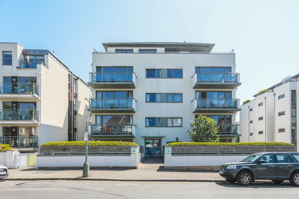 Property photo 1 of 12 296A9621