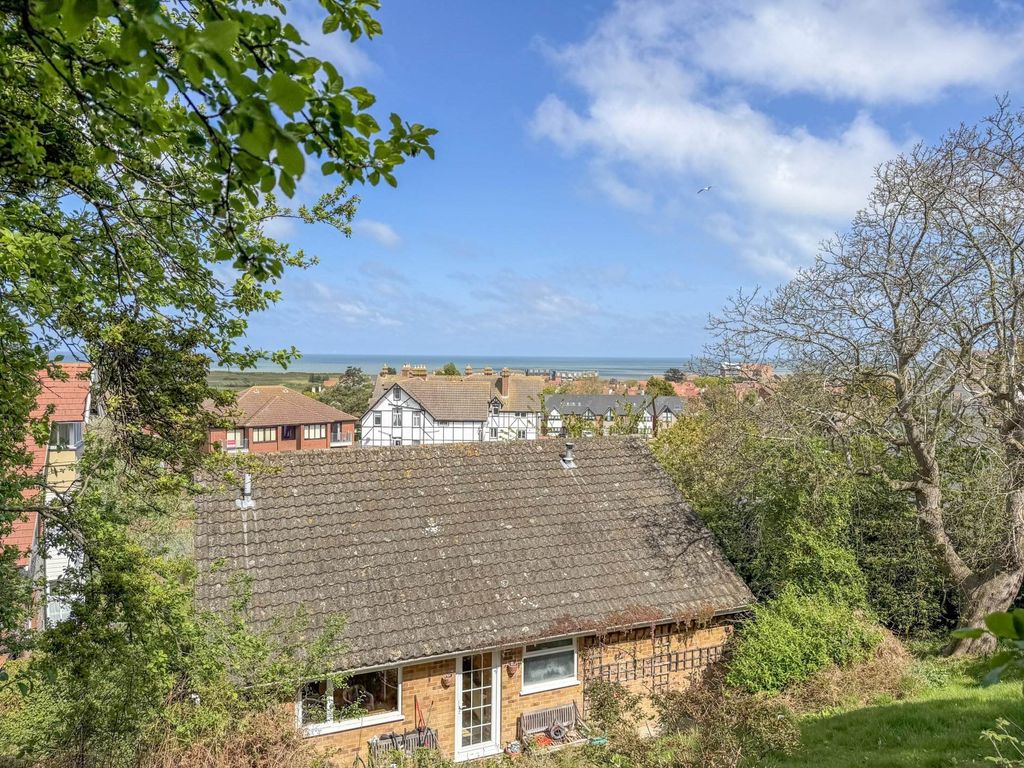 Property photo 2 of 24