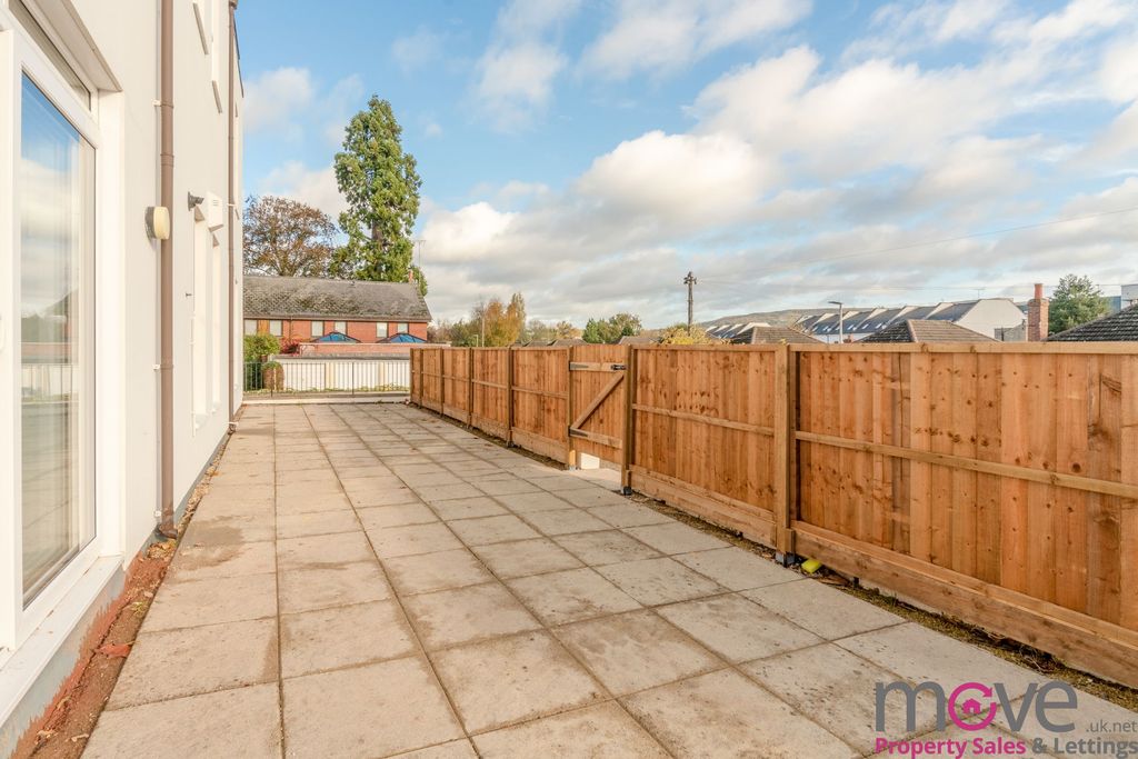 Property photo 3 of 12 Photo 12