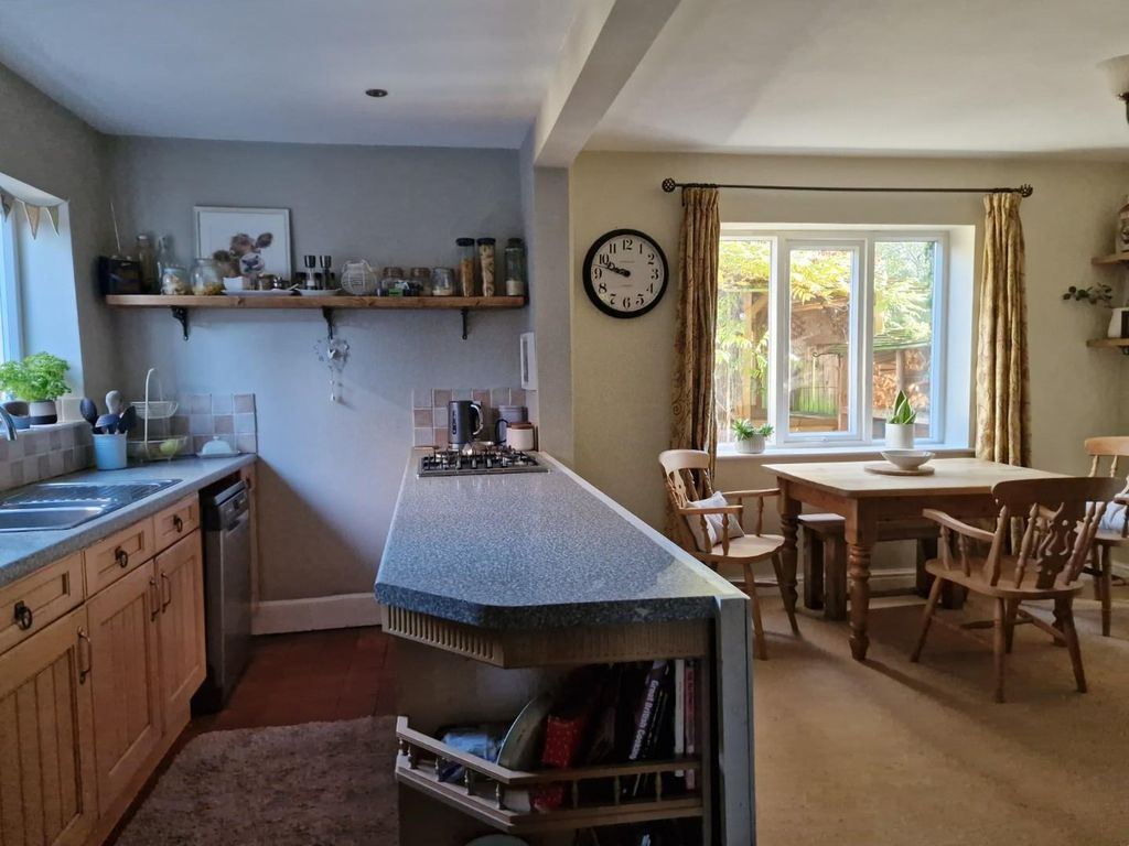 Property photo 3 of 24 Kitchen Diner.Jpg