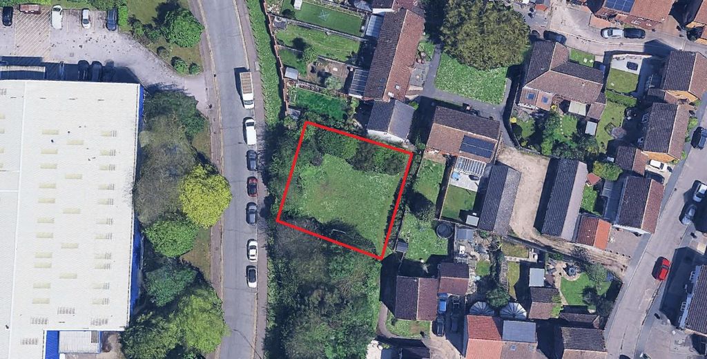 Property photo 1 of 2