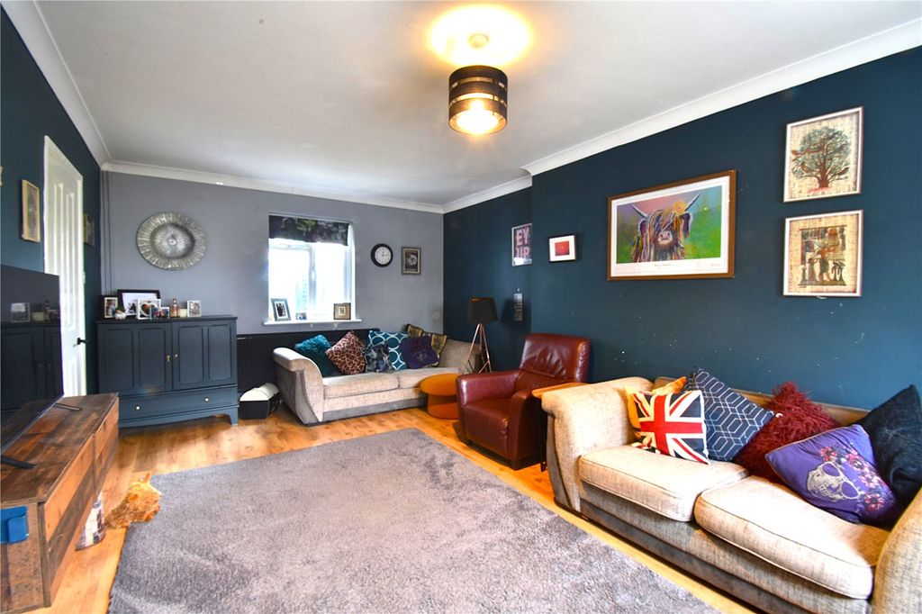 Property photo 2 of 16 Picture No. 01