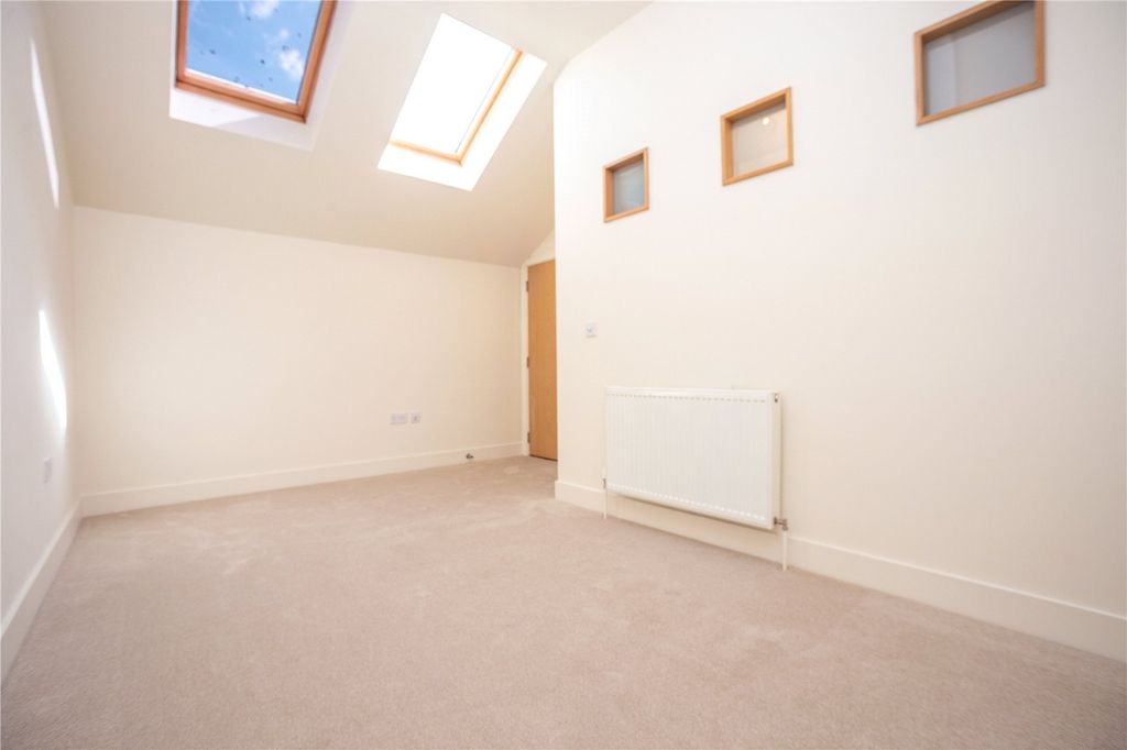 Property photo 3 of 11 Picture No. 10