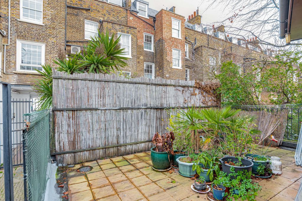 Property photo 3 of 16