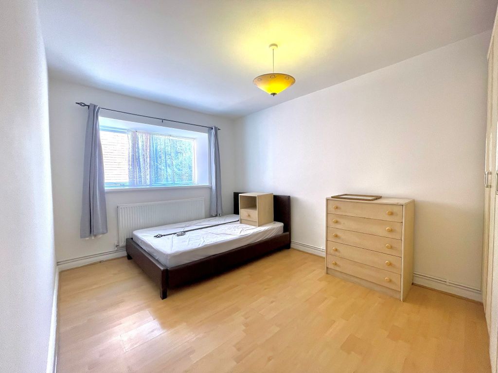 Property photo 3 of 6 Bedroom 1