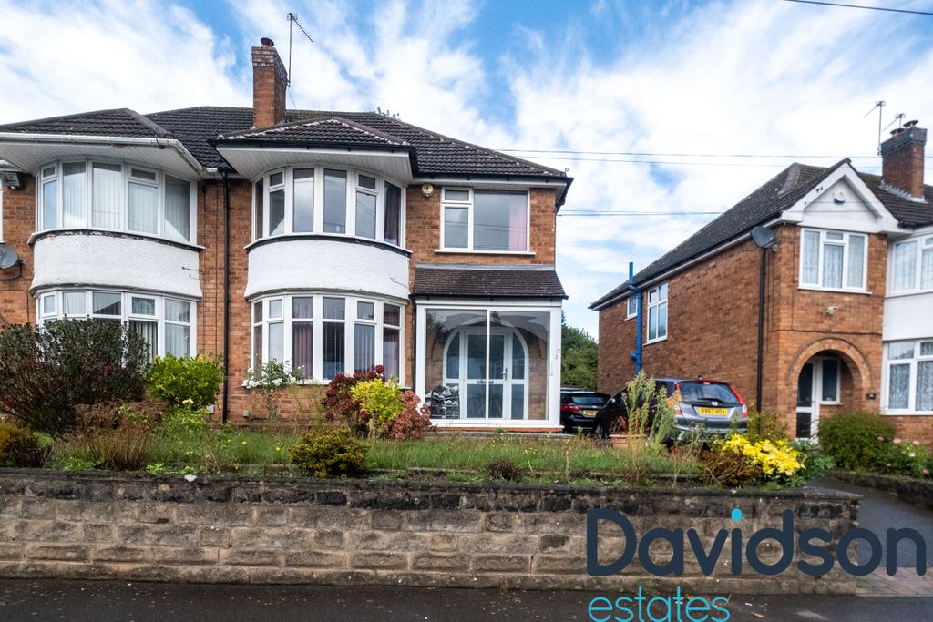 Property photo 1 of 33