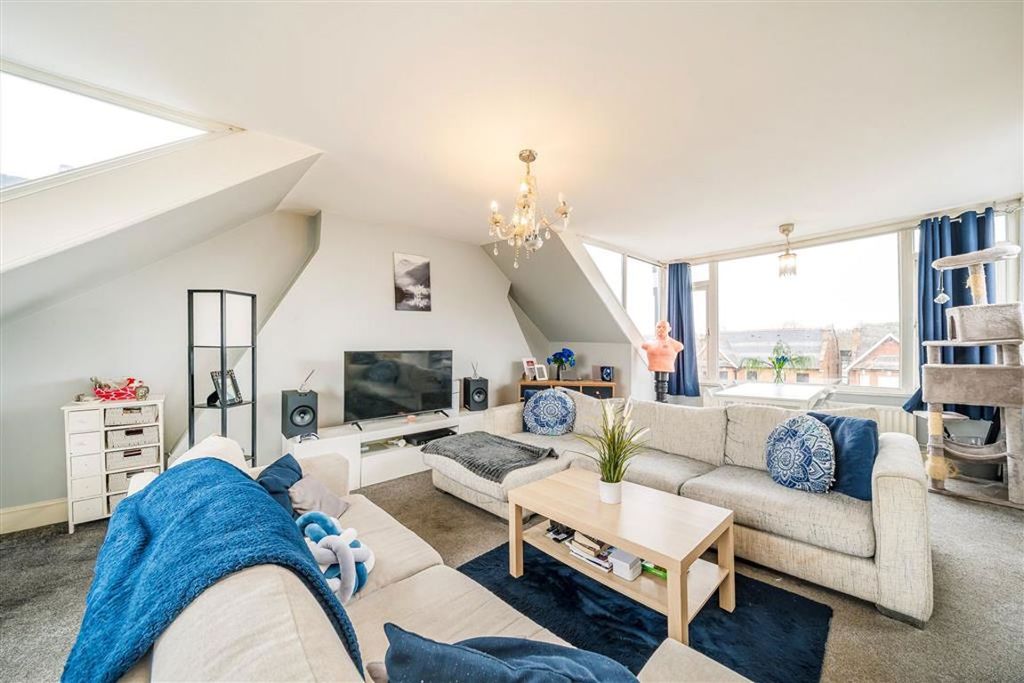 Property photo 2 of 5