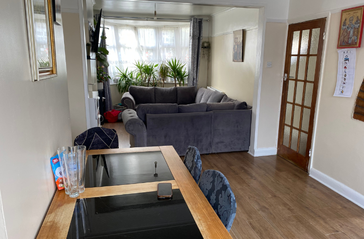 Property photo 2 of 9