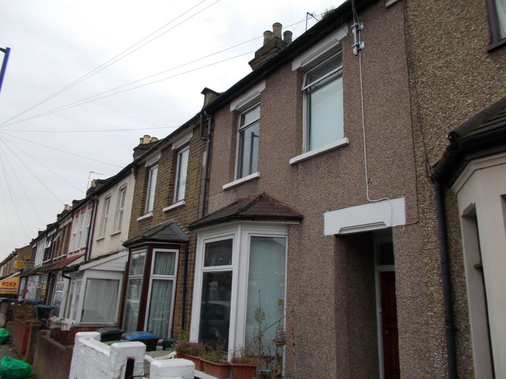 Property photo 1 of 2