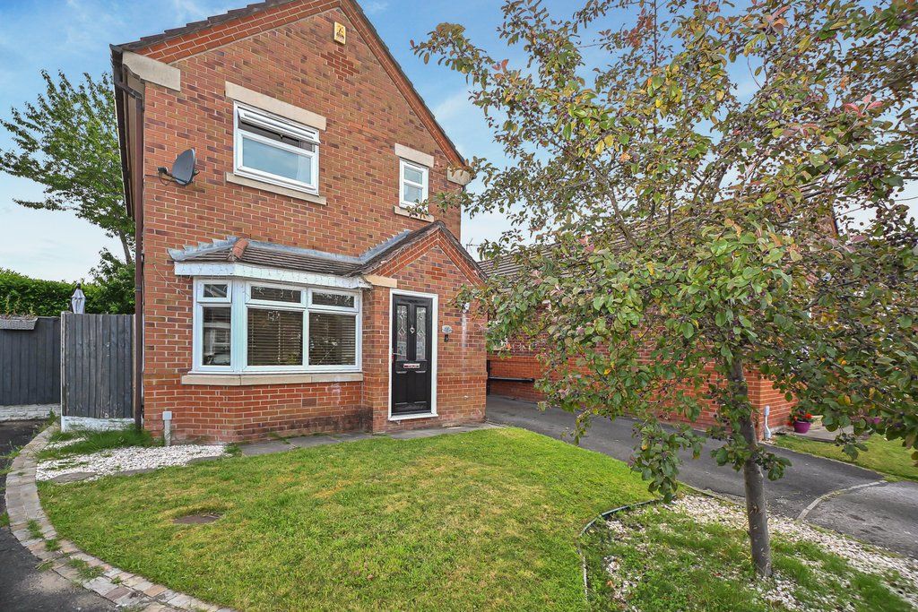 Property photo 1 of 12