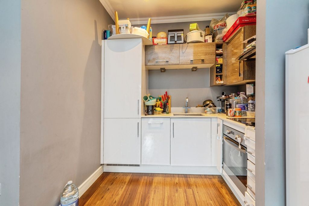 Property photo 3 of 13 Photo