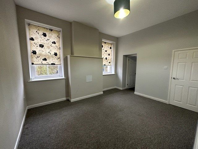 Property photo 2 of 5 1