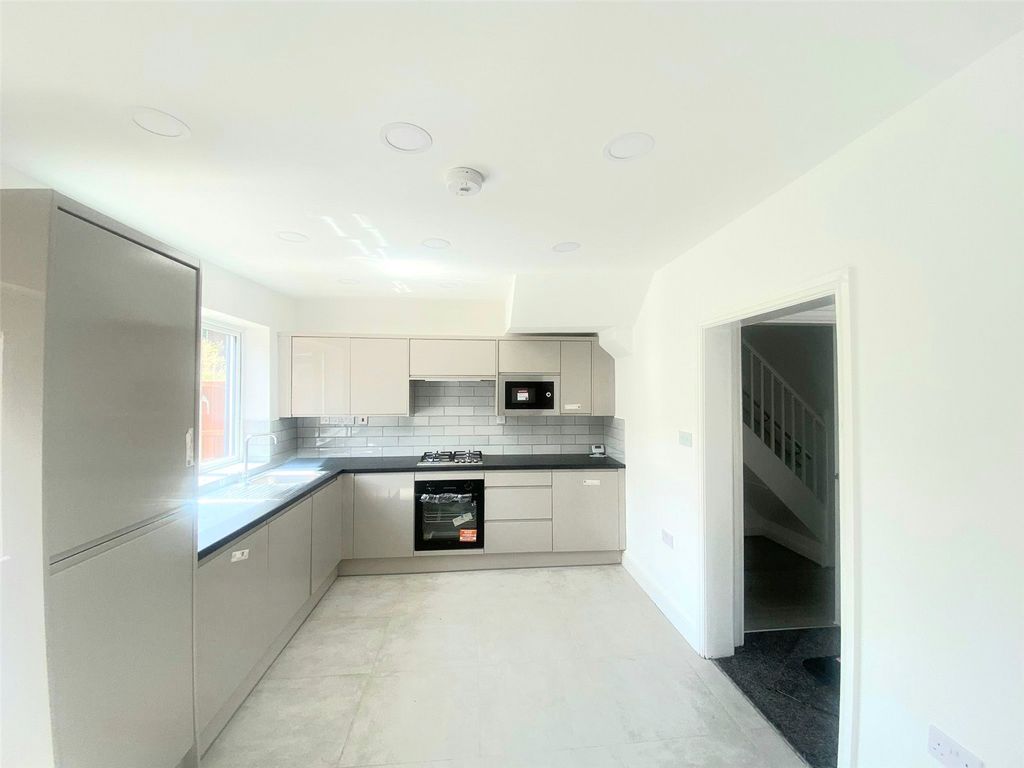 Property photo 2 of 20 Kitchen Diner