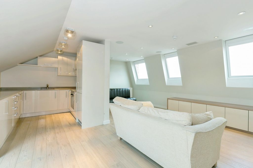 Property photo 2 of 6 Picture No. 06