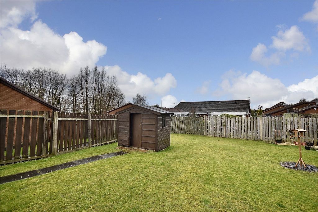 Property photo 2 of 18 Picture No. 16