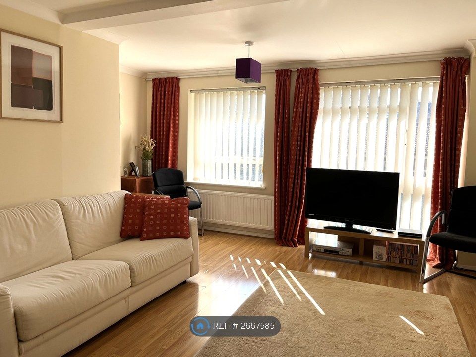 Property photo 3 of 15