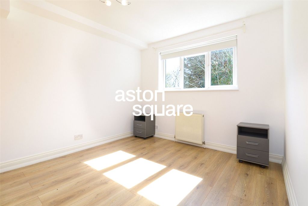 Property photo 3 of 7 Picture No. 05