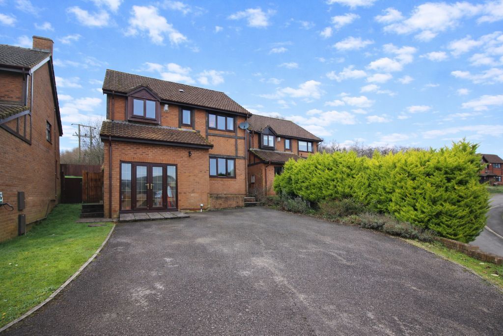 Property photo 1 of 24 Front Aspect