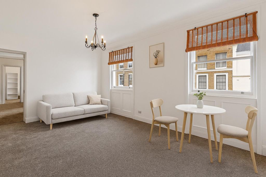 Property photo 1 of 17 Image