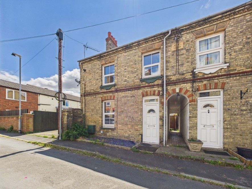 Property photo 1 of 28