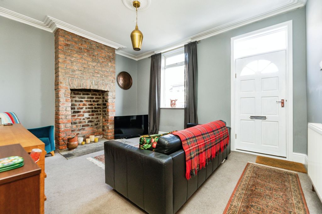 Property photo 2 of 15