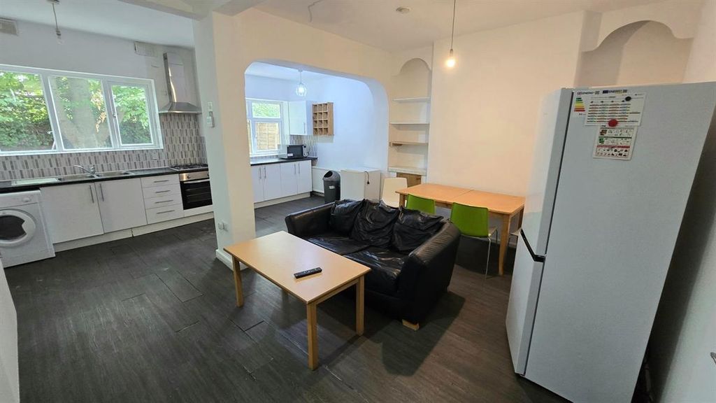 Property photo 2 of 15 Open-Plan Living Area With A Compact Lounge Set, A...