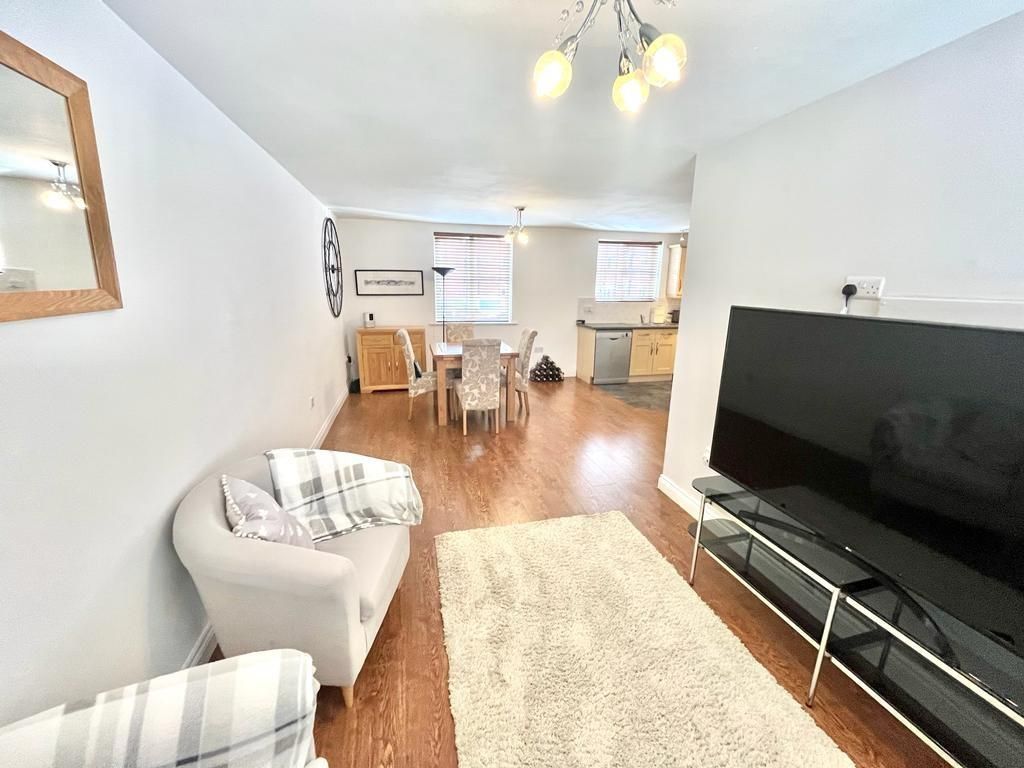 Property photo 1 of 12 Image