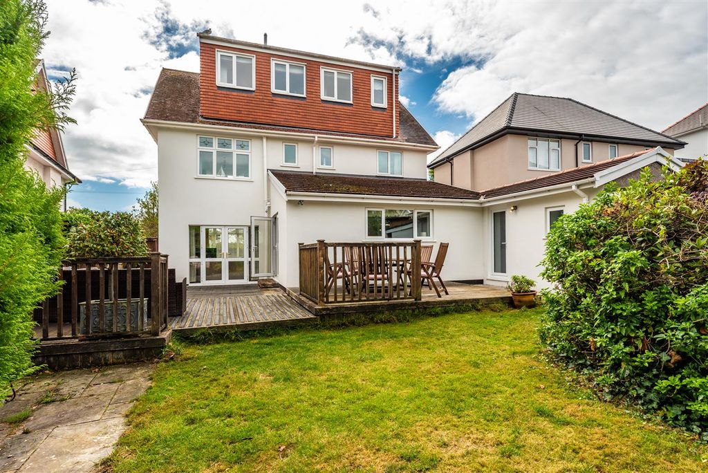 Property photo 3 of 35 External