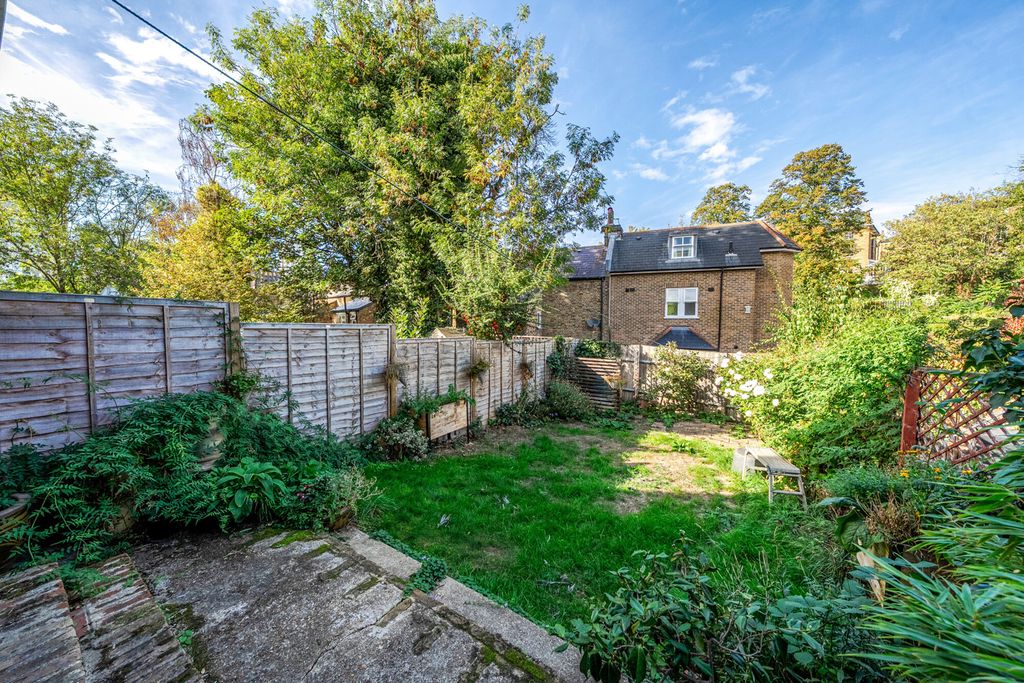 Property photo 3 of 19 1528530-8-6Abd298...
