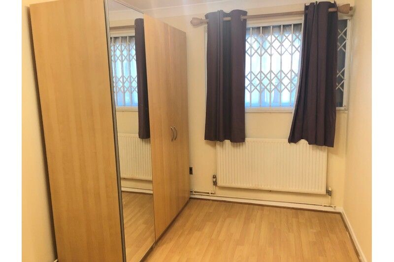 Property photo 3 of 6