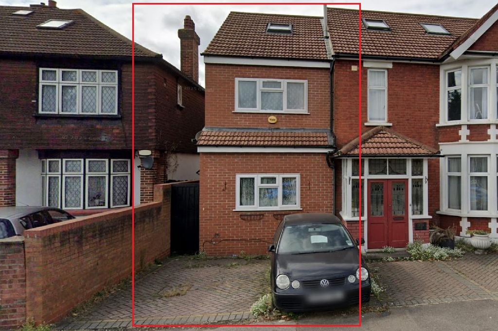 Property photo 1 of 8