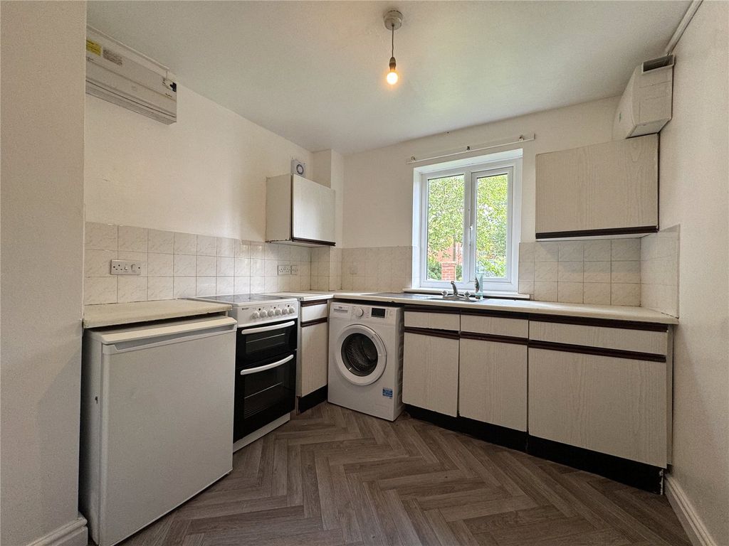 Property photo 2 of 6 Picture No. 02