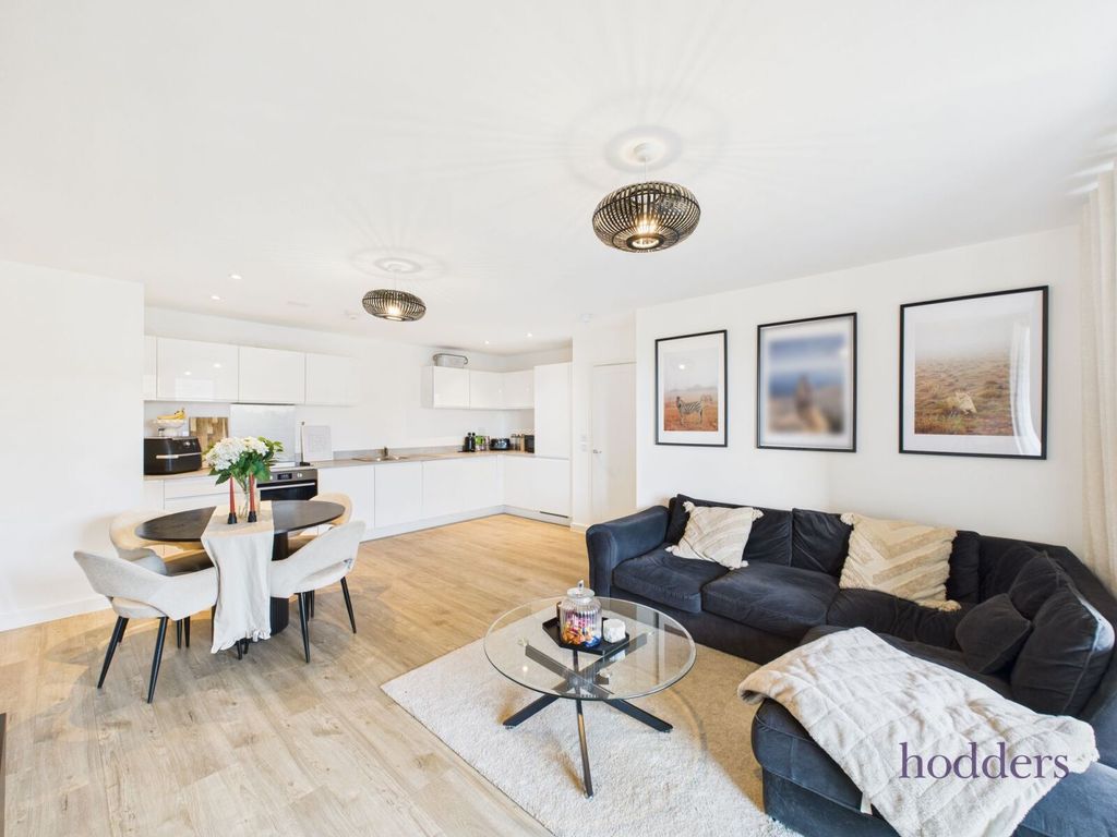 Property photo 1 of 25 Picture No. 08