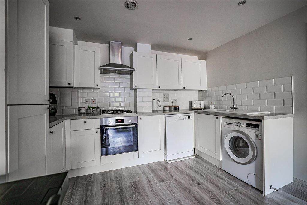 Property photo 3 of 24 980A5199-1.Jpg