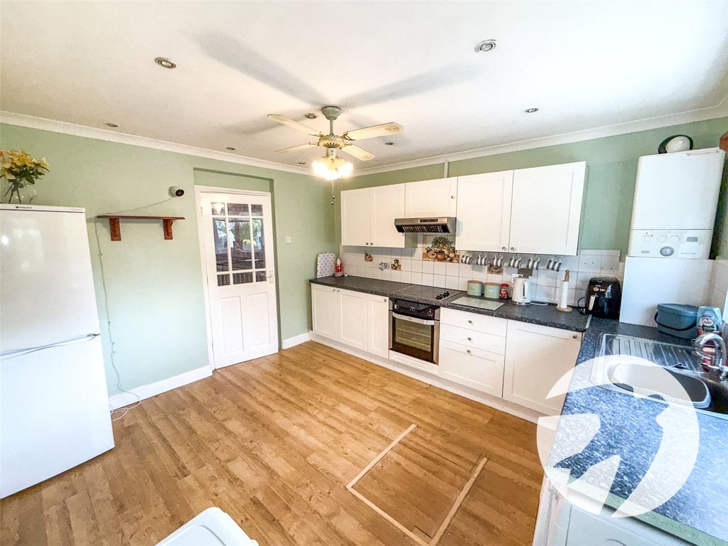 Property photo 3 of 15 Picture No. 06