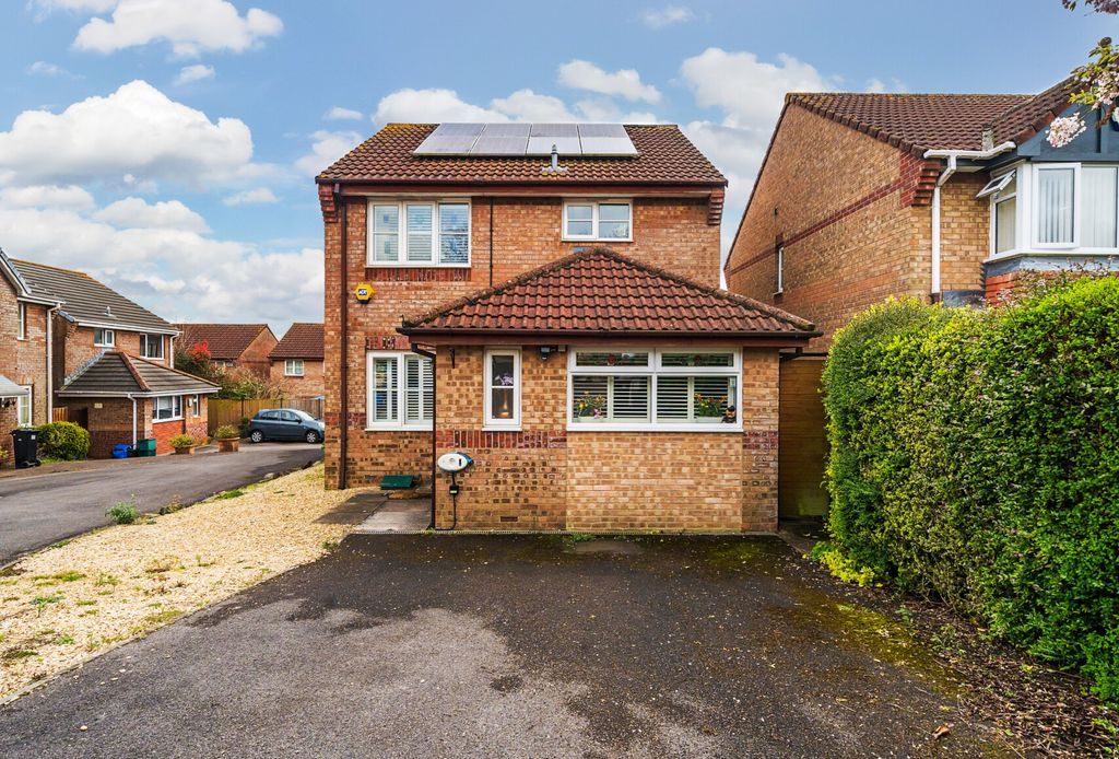 Property photo 1 of 16 Front