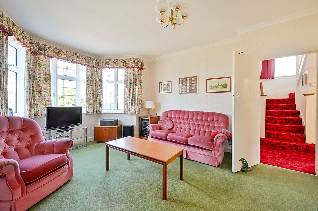 Property photo 2 of 14
