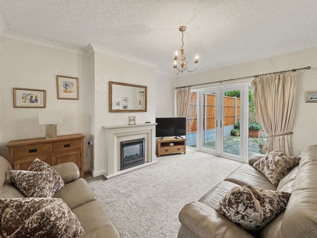 Property photo 3 of 28