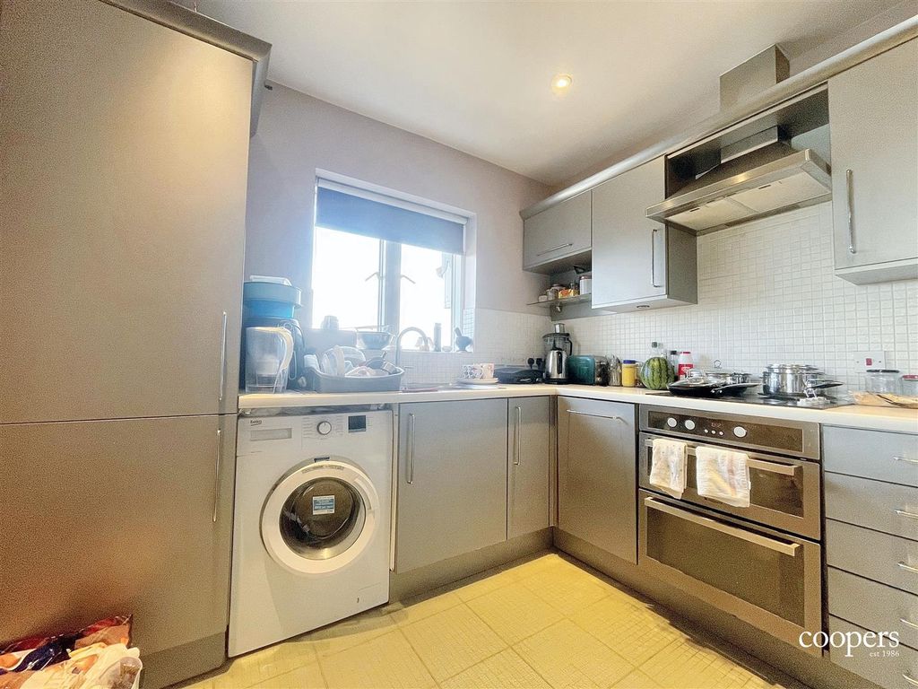 Property photo 3 of 9 Kitchen 2 (1).Jpg