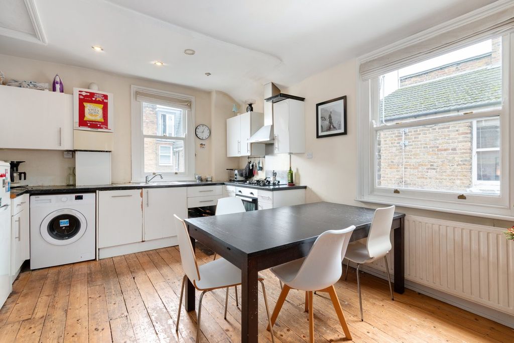 Property photo 3 of 5