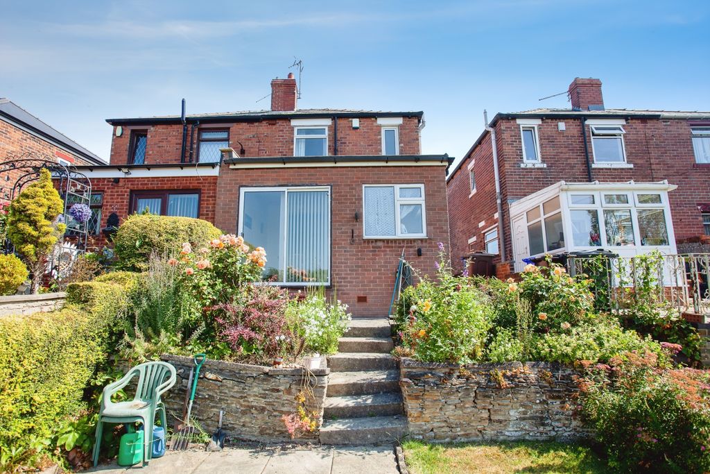 Property photo 2 of 17