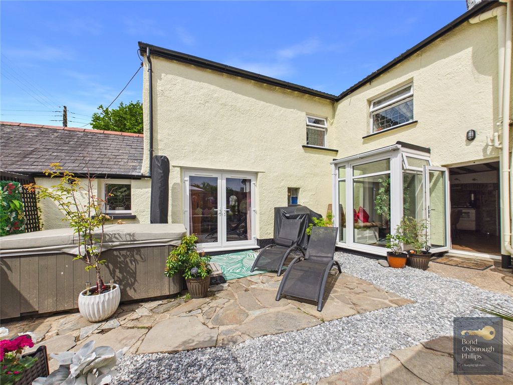Property photo 1 of 37 Picture No. 52