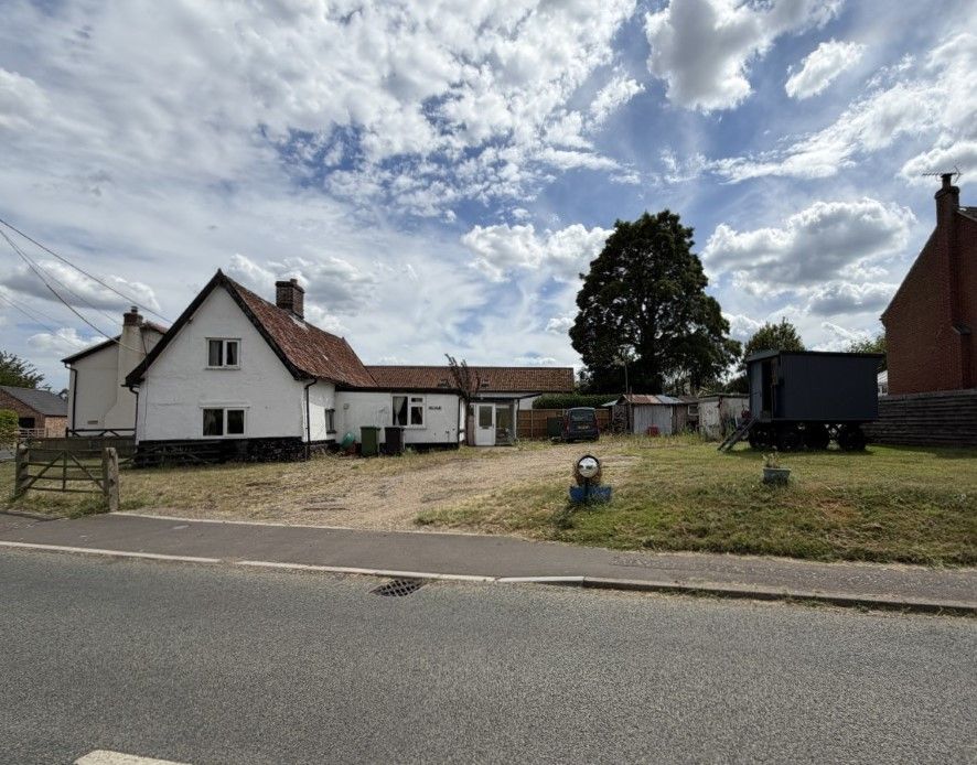 Property photo 2 of 11