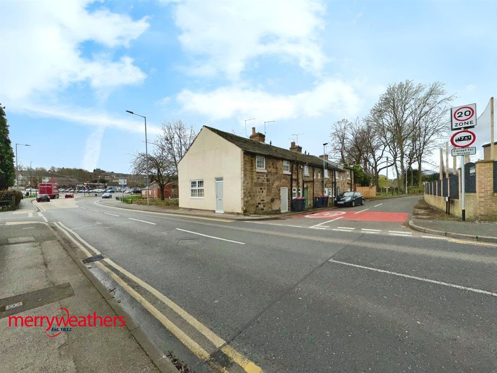 Property photo 1 of 9 External