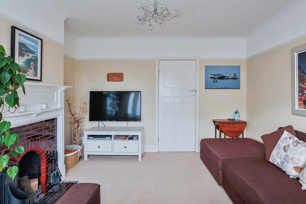 Property photo 3 of 16 Photo