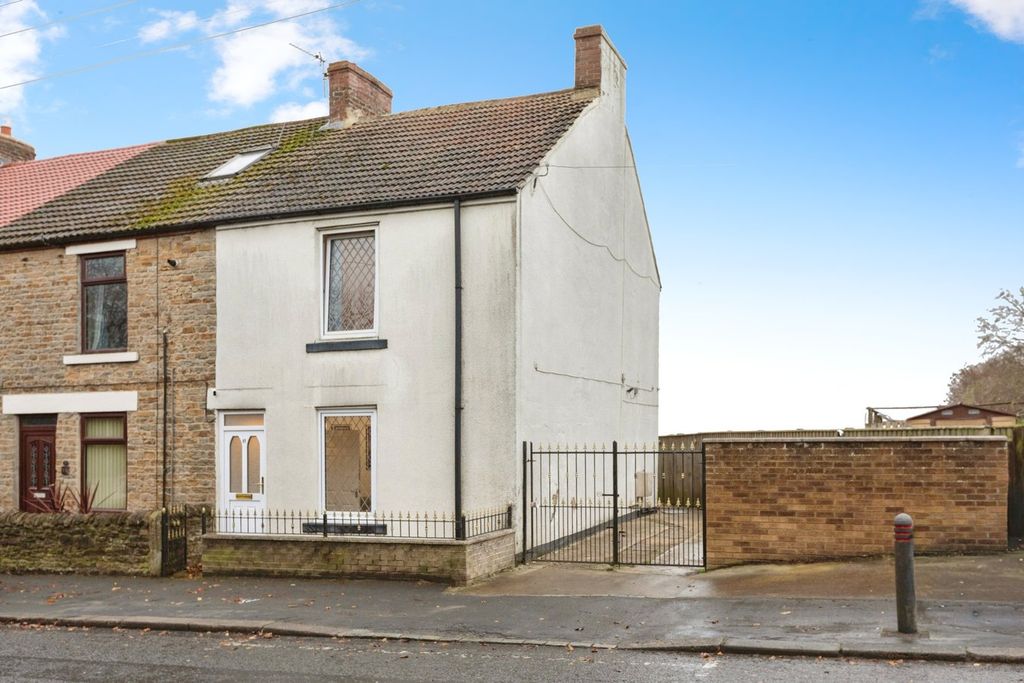 Property photo 1 of 16