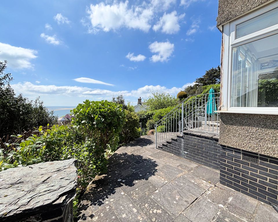 Property photo 2 of 46