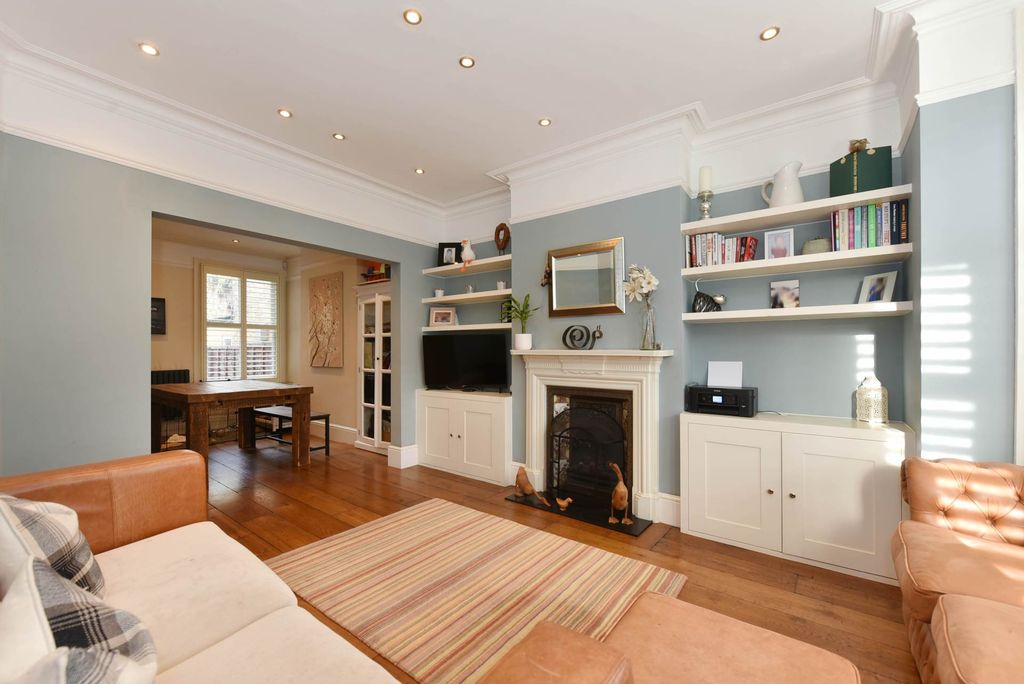Property photo 3 of 14